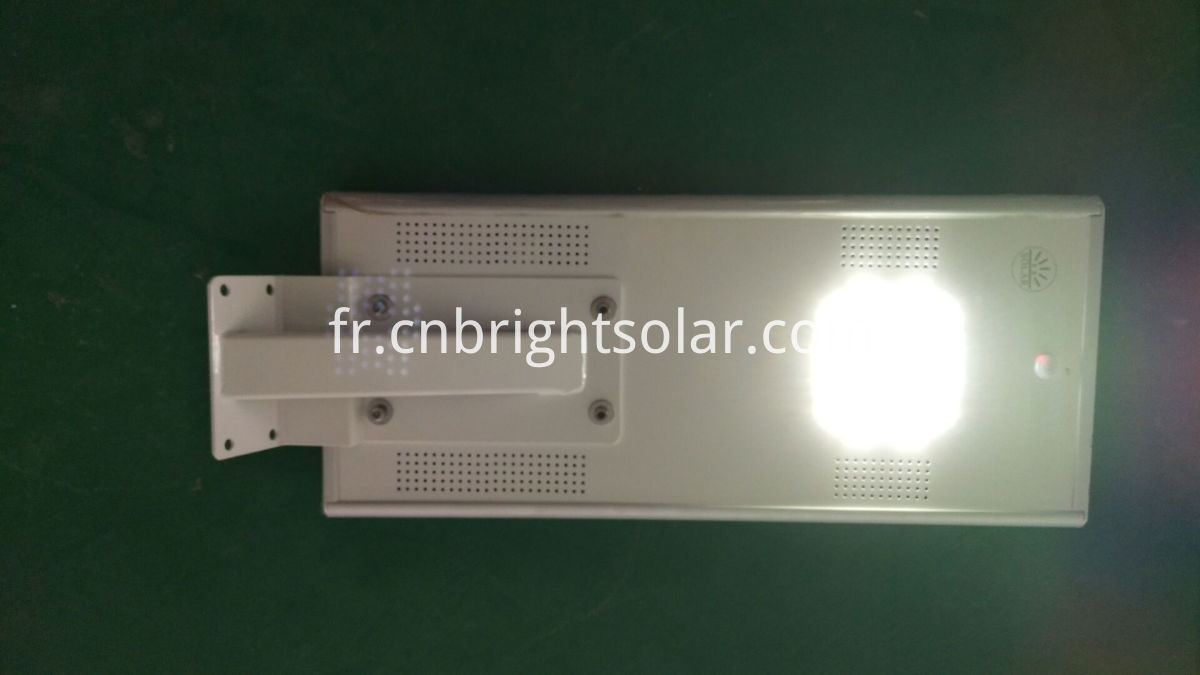Lampadaire solaire intégré 12W 12W integrated solar street light